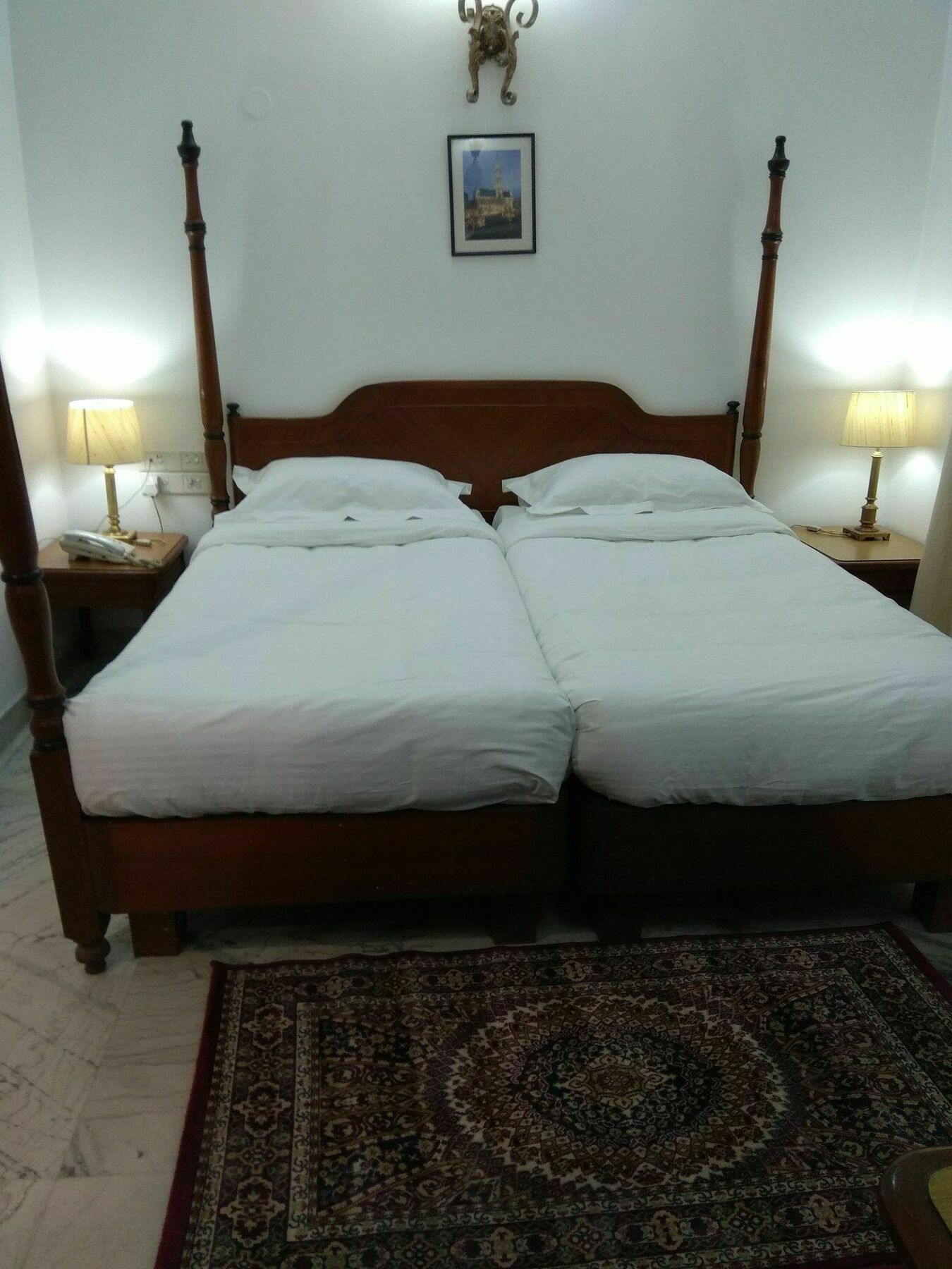 Hotel Palm Greens New Delhi Bagian luar foto